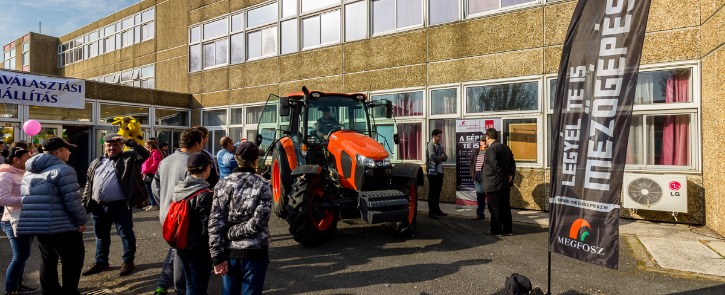 2. Legyél Te is Mezőgépész! - MEGFOSZ Roadshow általános iskolásoknak