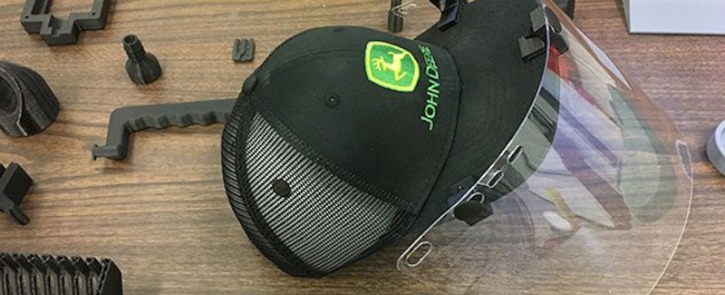 68. Hírlevél - Védőruházatra és lélegeztetőgép-alkatrészre álltak át a traktorgyárak