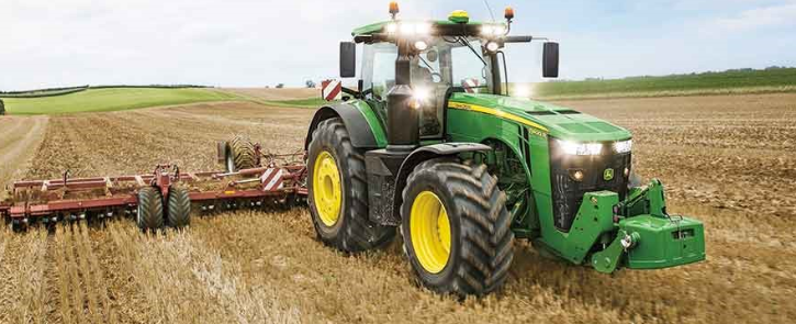 4. Műszaki Fejlesztés - A John Deere elkészítette a legerősebb hagyományos felépítésű traktorát
