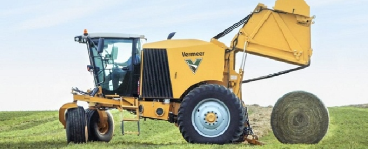 4. Műszaki Fejlesztés - Az amerikai Vermeer elkészítette a világ első önjáró körbálázóját.
