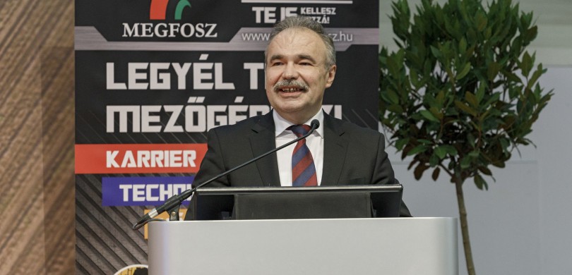 agromash-megnyito-015-1583700318.jpg